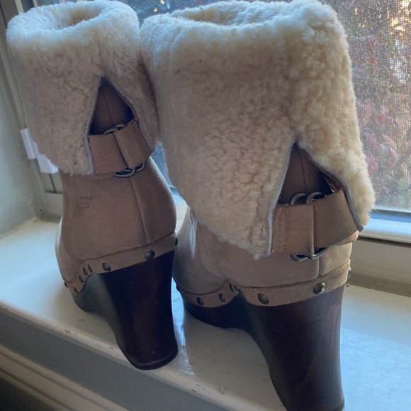 UGG heeled boots - Picture 4 of 5
